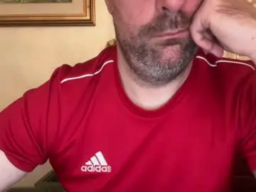 Chaturbate Live Sex Cam of andyto1990