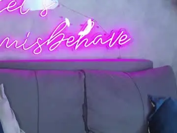 Chaturbate Live Sex of evelyyn_palmer