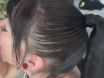 Chaturbate Best live sex cam show of hella_hardcor