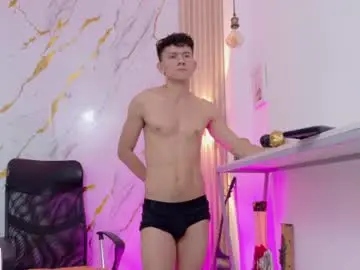 Chaturbate Watch Live Sex Cams of max_silver_