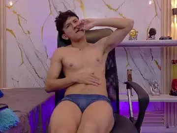 Chaturbate Watch Live Sex Cams of max_silver_