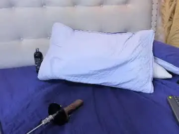 Chaturbate Adult Video Chat of mia_dolls18
