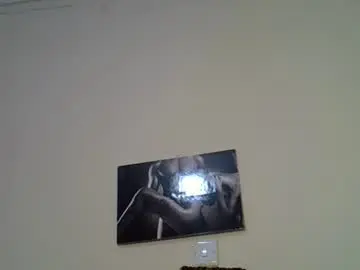 Chaturbate Adult Video Chat of pengcaramell2