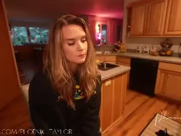 Chaturbate Live Porn of phoenix_taylor