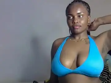 Chaturbate Live Sex Cam of pretty_daina3