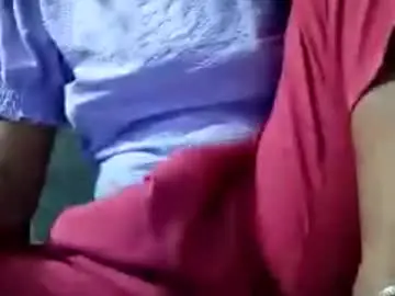 Chaturbate Adult Webcams of roop_sexy642