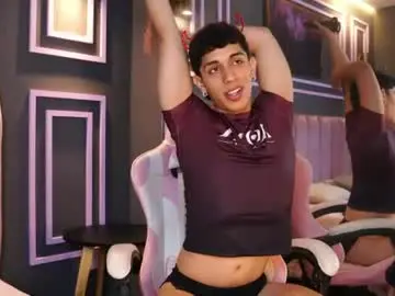 Chaturbate Sex Chat of adrianmiless