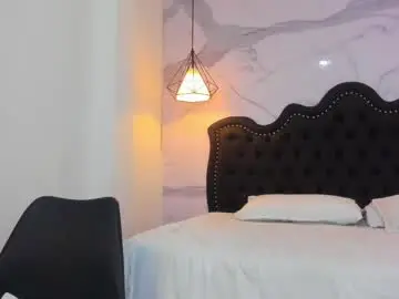 Chaturbate Live Sex of foxi_cameron