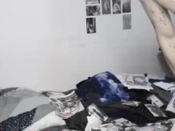 Chaturbate Live Sex Cam of horik1ta