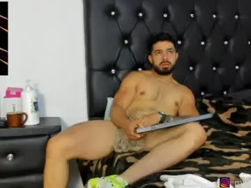 Chaturbate Private Sex Chat of mikeblaree