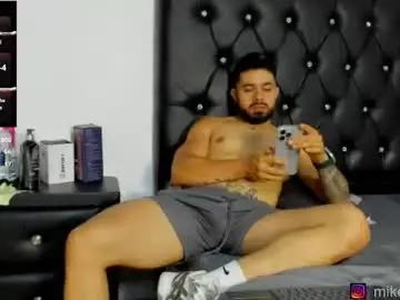 Chaturbate Adult Video Chat of mikeblaree