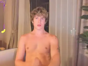 Chaturbate Nude Webcam of robfavorite1