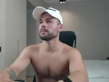 Chaturbate Live Sex Cam of sandro_best