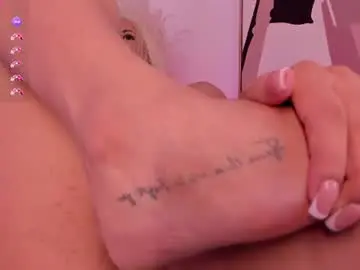 Chaturbate Best live sex cam show of shelynna_azzul