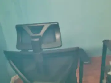 Chaturbate Live Sex Cam of love_wiggy18