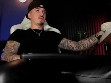 Chaturbate Live Sex Cam of matt_thestud