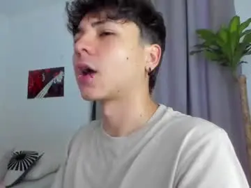 Chaturbate Live Sex Cam of joe23___