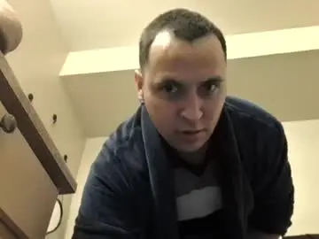 Chaturbate Live Sex Cam of dickemdown93est