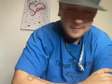 Chaturbate Live Sex Cam of dickemdown93est