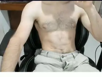 Chaturbate Live Sex of microfama00
