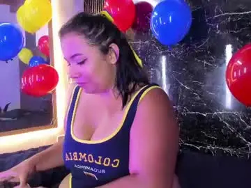 Chaturbate Adult Webcam of nina_hazee_