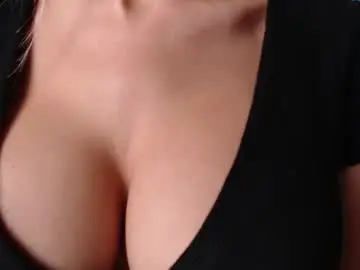 Chaturbate Adult Webcam of sweet_lil_thing