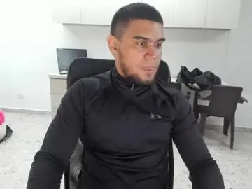 Chaturbate Live Sex of aaronhunter__