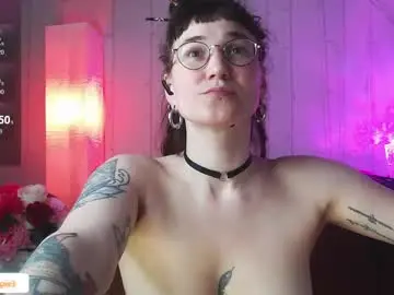 Chaturbate Watch Live Sex Cams of foxrinehelen