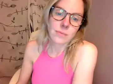 Chaturbate Sex Chat of holly_bourbon