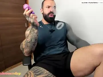 Chaturbate Free Live Porn of liammuscle