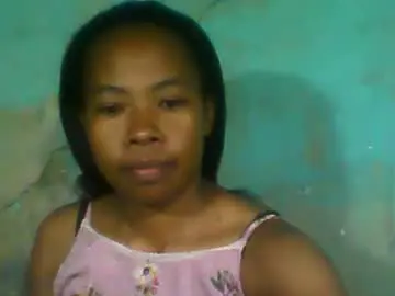 Chaturbate Live Sex Cam of andrealove408