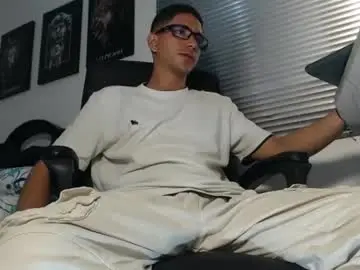 Chaturbate Free Live Porn of kratoswolf