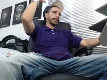 Chaturbate Best live sex cam show of kratoswolf