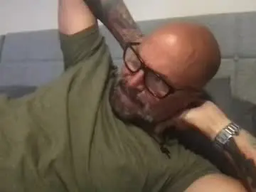 Chaturbate Live Porn of pleasesitonmycock