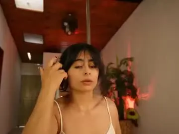 Chaturbate Adult Webcam of evelyn_evelyn