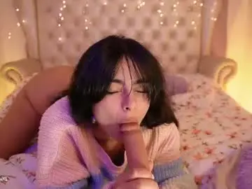 Chaturbate Sex Chat of evelyn_evelyn