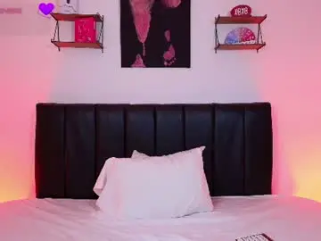 Chaturbate Live Sex Cam of karlota_hank