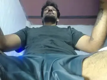 Chaturbate Sex Cam of carlo_yates27