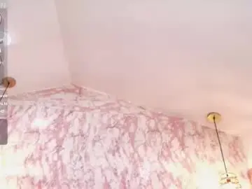 Chaturbate Live Sex Cam of dolce_pearl