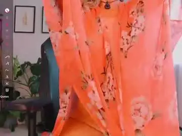 Chaturbate Live Sex Cam of sunnie_dayz