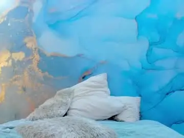 Chaturbate Live Sex Cam of crystalnut