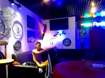 Chaturbate Live Porn of flyckers