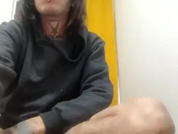 Chaturbate Live Sex Cam of luke_sk138