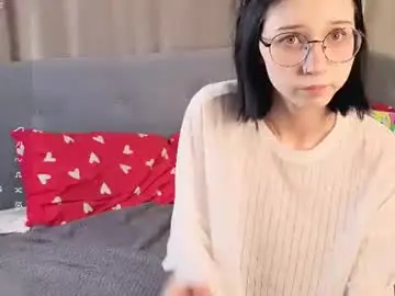 Chaturbate Nude Webcam of belle_phine