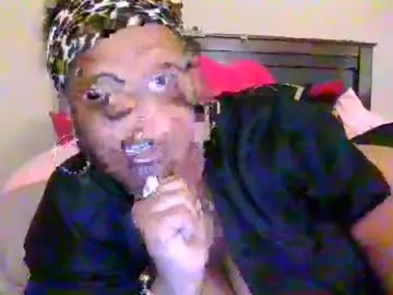 Chaturbate Sex Cam of brownroundrenee