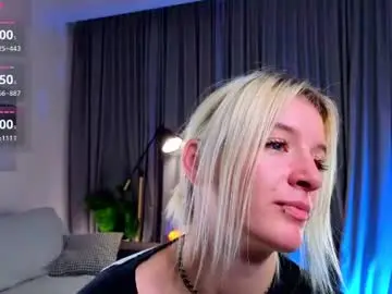 Chaturbate Live Sex Cam of dorarindels