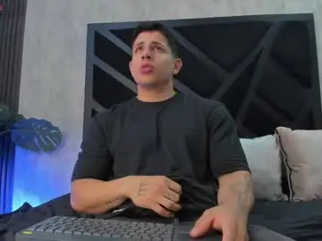 Chaturbate Best live sex cam show of johan_williams_07