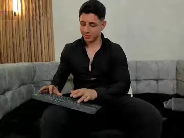 Chaturbate Free Porn Cam of johan_williams_07