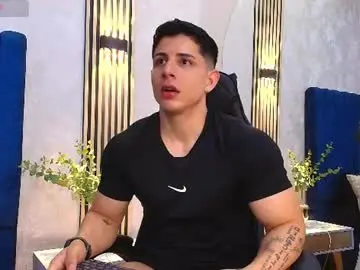 Chaturbate Watch Live Sex Cams of johan_williams_07