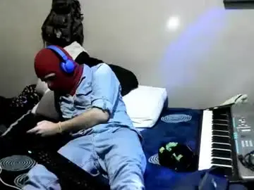 Chaturbate Best live sex cam show of lauradecuada2